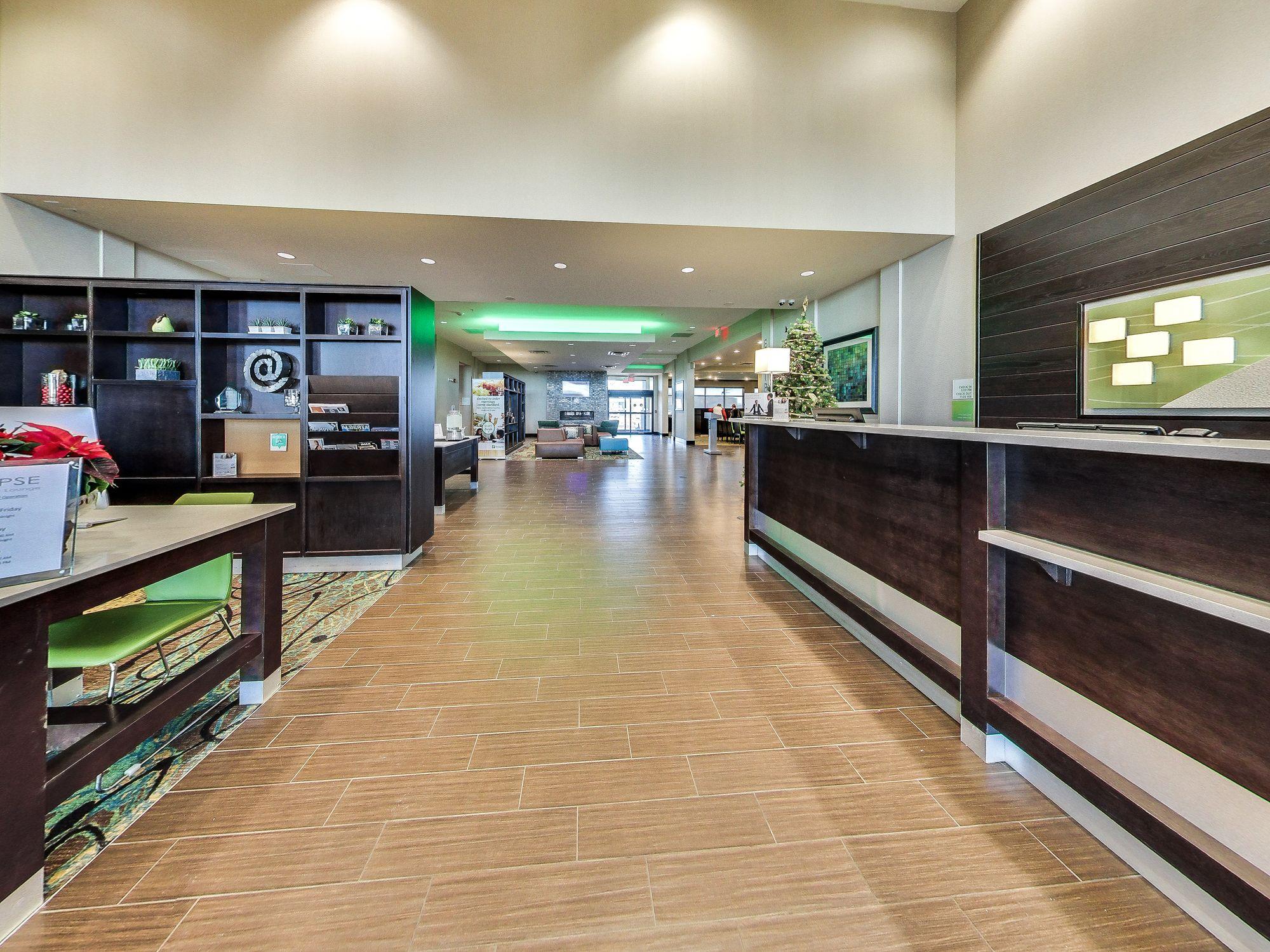 Holiday Inn Hotel & Suites Edmonton Airport Conference Centre By Ihg Nisku Buitenkant foto